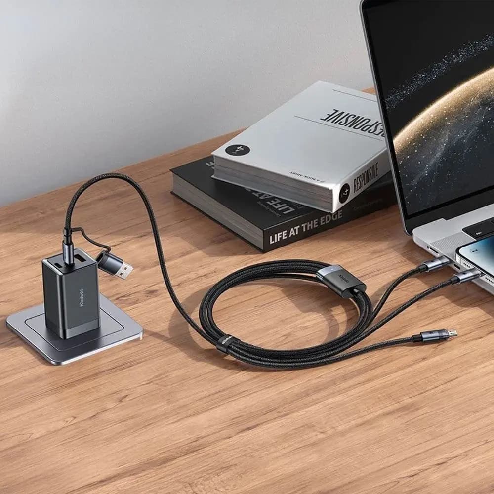 Câble de charge USB-C + USB vers Lightning + USB-C + Micro USB 100W 1.2m - Mcdodo CA-7260 - Vue 3