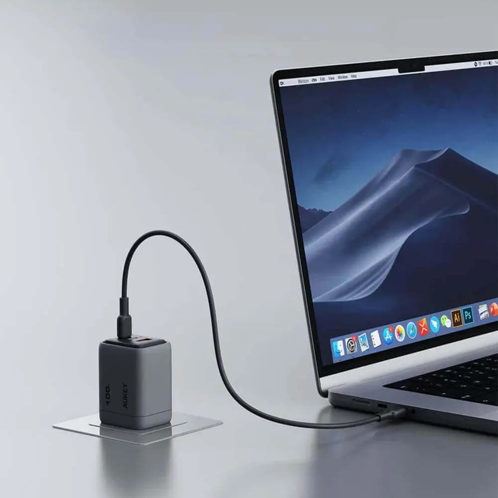 Chargeur secteur GaN 100W USB-C et USB-A recharge rapide 3 ports - AUKEY Comet Mix 3 Gris - Vue 4
