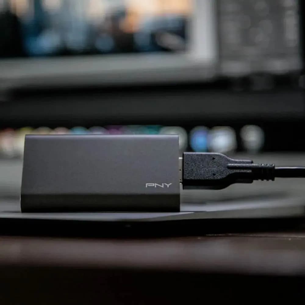 Disque Dur Externe PNY Elite USB 3.1 Gen1 Portable SSD 960 Go Gris Foncé - Vue 3