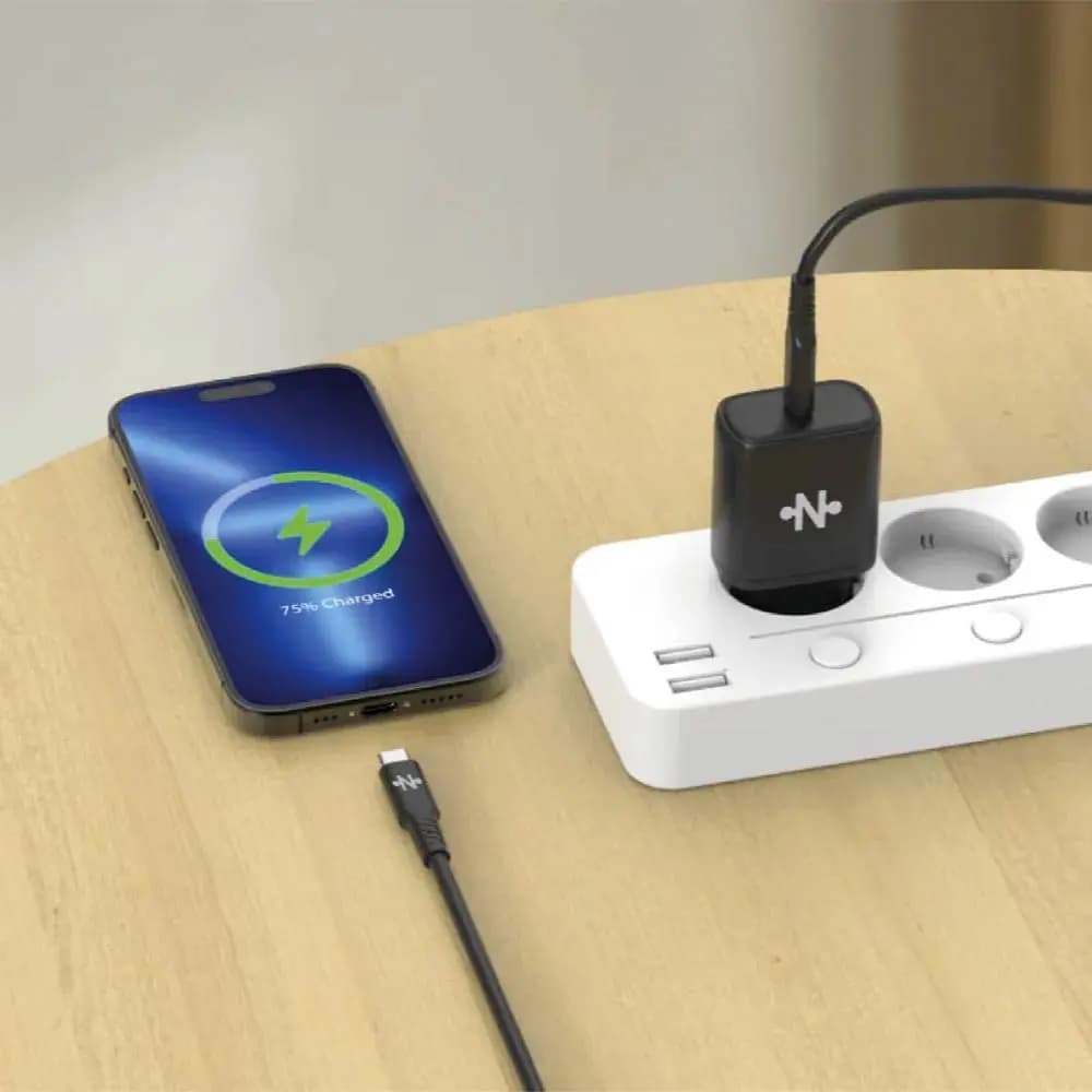 Chargeur secteur USB-C 25W avec câble USB-C – CONNECT Noir - Vue 8