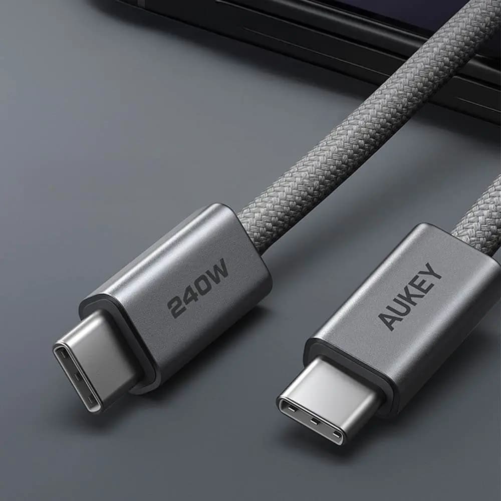 Câble Aukey USB-C vers USB-C 240W Power Delivery en nylon tressé (1.8m) - Gris - Vue 3