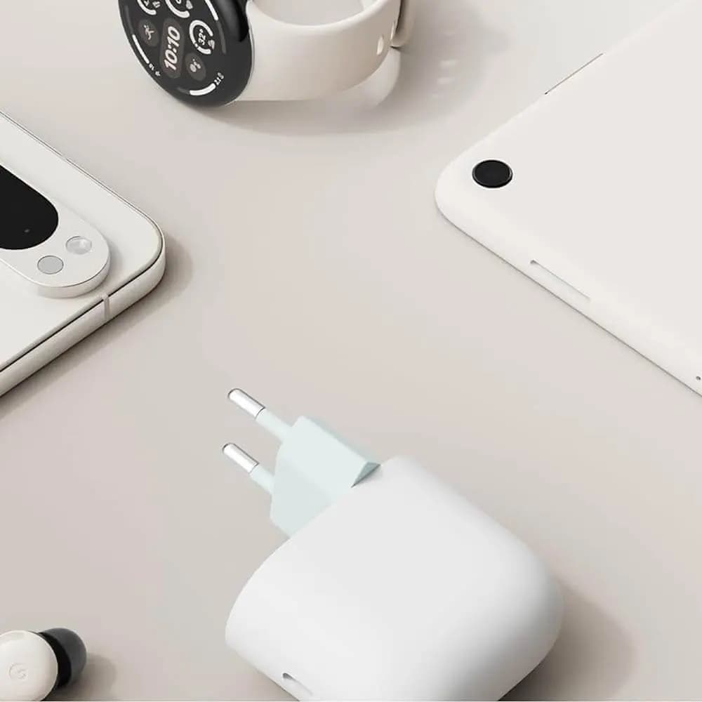 Chargeur secteur USB-C GOOGLE GA05732 45W charge rapide - Blanc