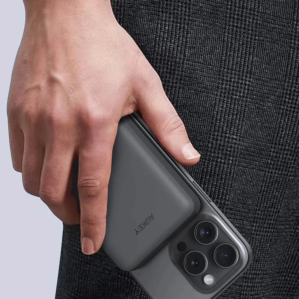 Batterie externe sans fil Aukey 10000mAh 20W avec câble USB-C - Gris