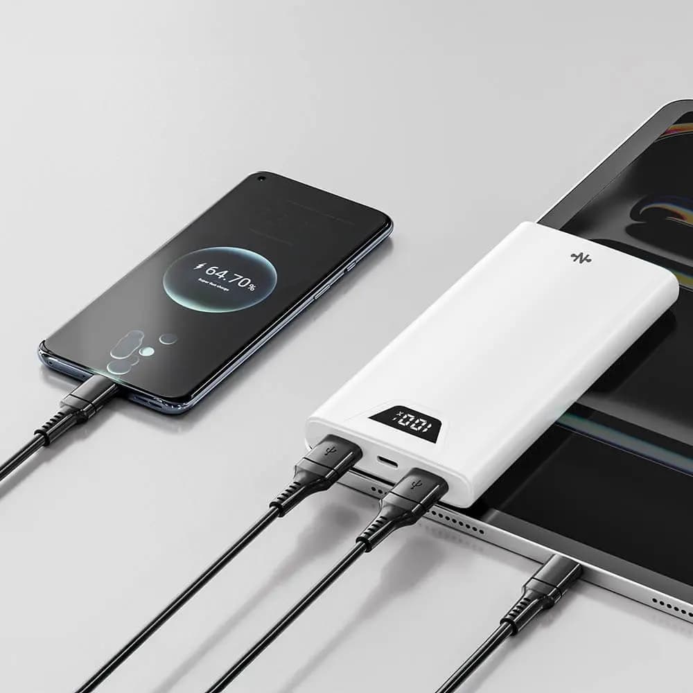 Batterie externe 10000mAh avec affichage digital et charge rapide 15W – CONNECT MC-BE10B01 Blanc